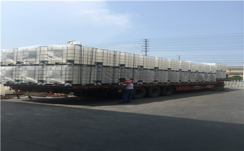 噸桶裝車現(xiàn)場實拍三