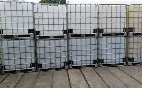   造成標(biāo)準(zhǔn)型噸桶產(chǎn)品價(jià)格差異的因素有哪些